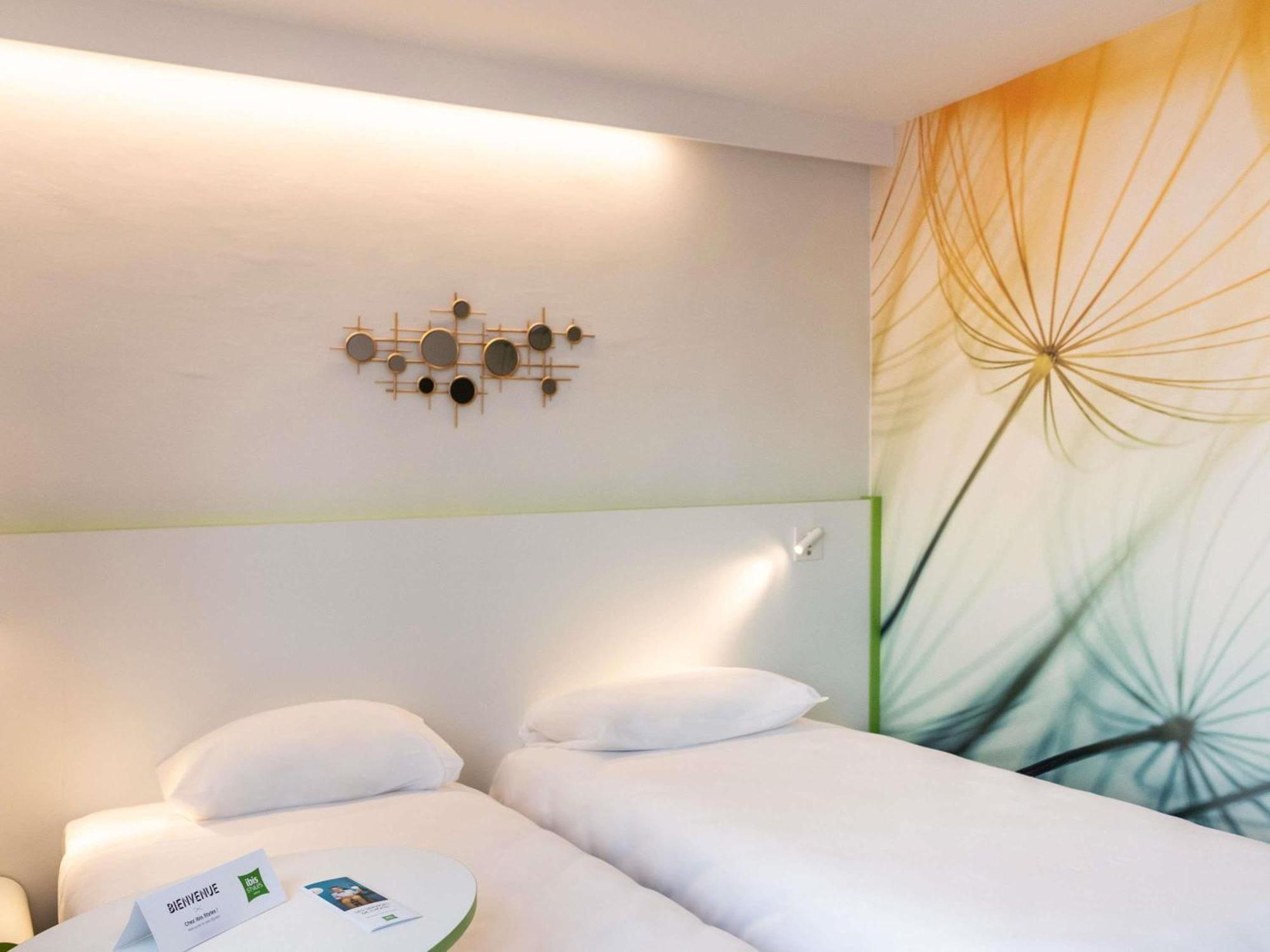 Ibis Styles Fougeres Hotel Beauce Exterior photo